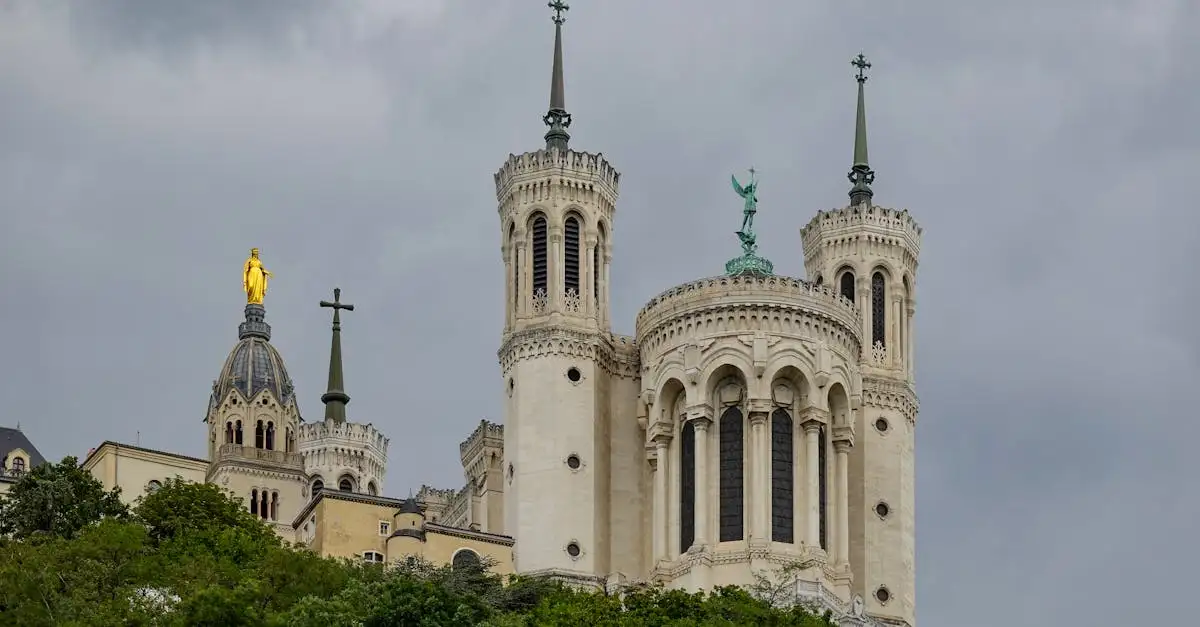 Basilique Notre-Dame de Fourvière : Visite et Histoire